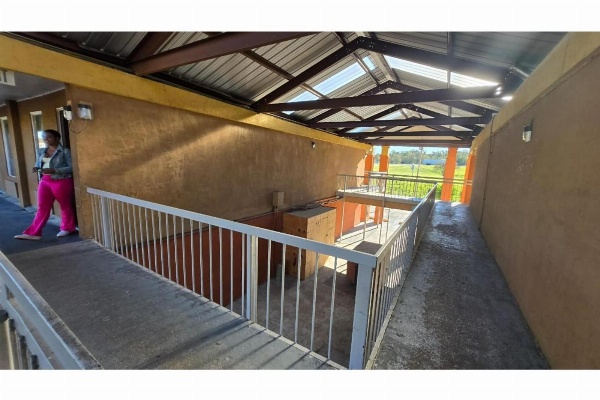 Diamond Inn Motel image 6